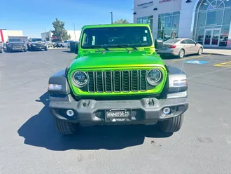 2026 Jeep Wrangler photo 2