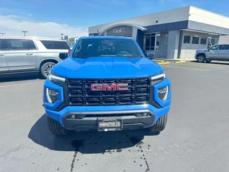2026 GMC Canyon photo 2