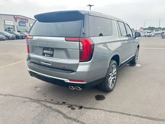 2026 GMC Yukon XL photo 6