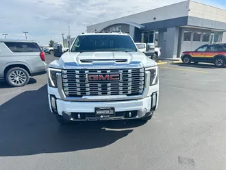 2026 GMC Sierra 2500HD photo 2