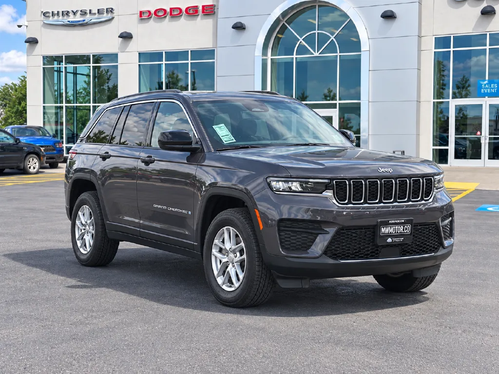 2026 Jeep Grand Cherokee Laredo X