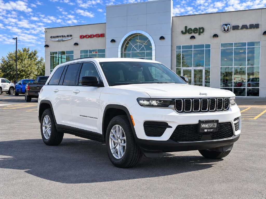 2026 Jeep Grand Cherokee Laredo