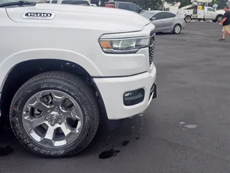 2026 Ram 1500 photo 3