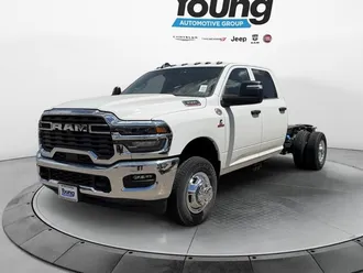 2026 Ram 3500 photo 2
