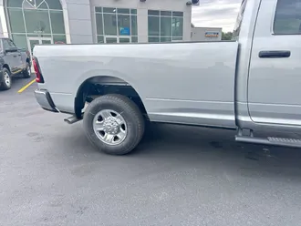 2026 Ram 3500 photo 4