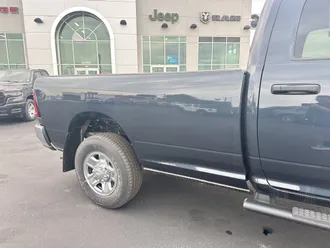 2026 Ram 3500 photo 4