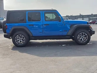 2026 Jeep Wrangler photo 4