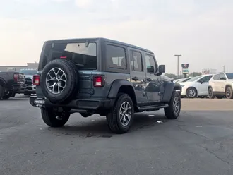 2026 Jeep Wrangler photo 5