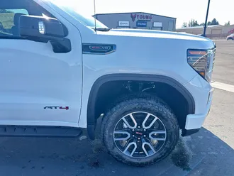 2026 GMC Sierra 1500 photo 3