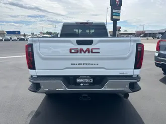 2025 GMC Sierra 2500HD photo 7