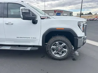 2025 GMC Sierra 3500HD photo 3