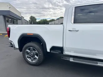 2025 GMC Sierra 3500HD photo 4