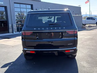 2024 Jeep Wagoneer photo 4