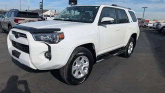 2024 Toyota 4Runner photo 3