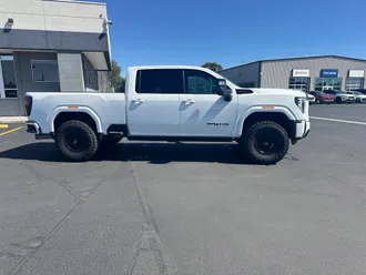 2024 GMC Sierra 3500HD photo 5