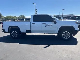 2024 Chevrolet Silverado 3500HD photo 2