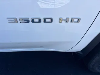 2024 Chevrolet Silverado 3500HD photo 4