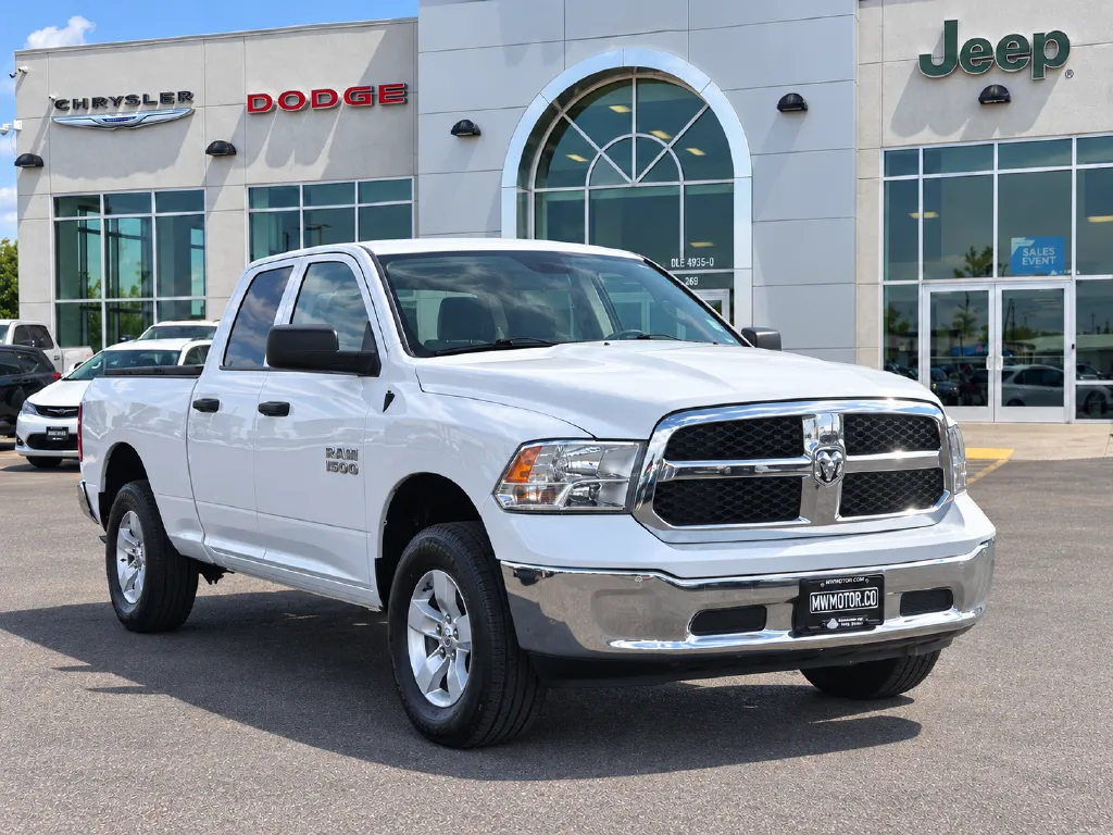 2024 Ram 1500 Classic SLT