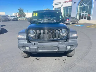 2024 Jeep Wrangler photo 2
