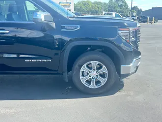 2024 GMC Sierra 1500 photo 3