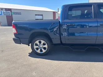 2023 Ram 1500 photo 3