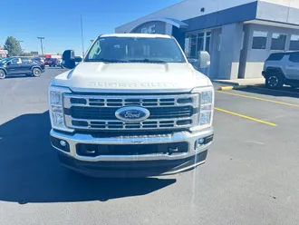 2023 Ford F-250SD photo 2