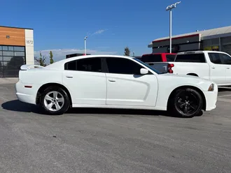 2014 Dodge Charger photo 5