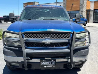 2004 Chevrolet Silverado 2500HD photo 2