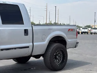 2003 Ford F-250SD photo 7