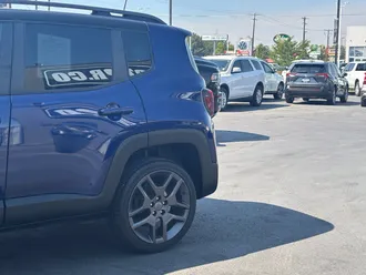 2019 Jeep Renegade photo 7