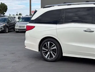 2018 Honda Odyssey photo 3