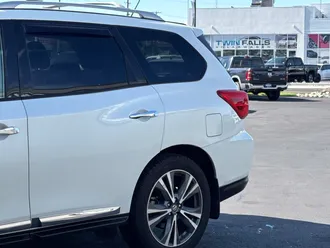 2018 Nissan Pathfinder photo 7