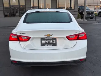 2017 Chevrolet Malibu photo 4