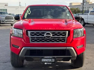 2022 Nissan Frontier photo 2