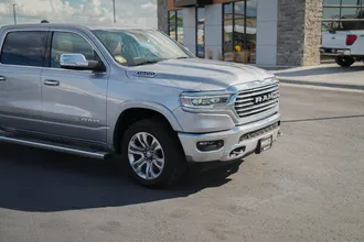 2022 Ram 1500 photo 3