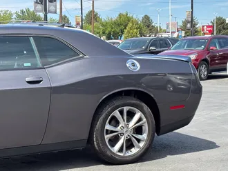 2021 Dodge Challenger photo 7