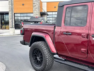 2021 Jeep Gladiator photo 3