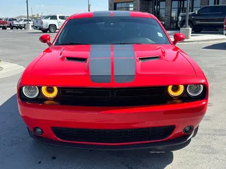 2020 Dodge Challenger photo 2