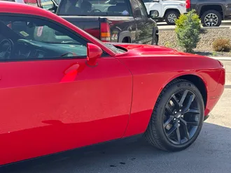 2020 Dodge Challenger photo 4