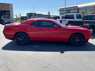 2020 Dodge Challenger photo 5