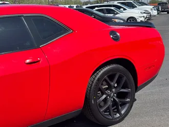 2020 Dodge Challenger photo 7
