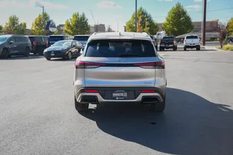 2023 INFINITI QX60 photo 5