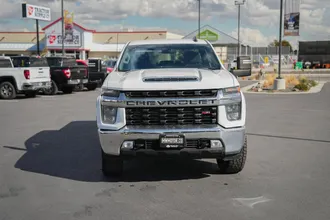 2023 Chevrolet Silverado 2500HD photo 2