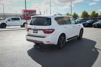 2022 Nissan Armada photo 6