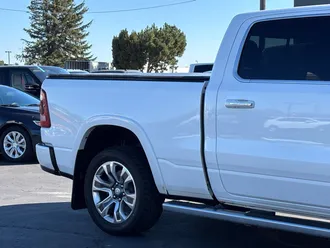 2022 Ram 1500 photo 3