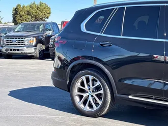 2026 BMW X5 photo 3