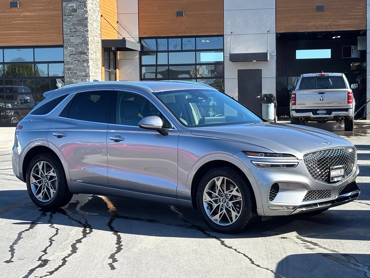 2025 Genesis GV70