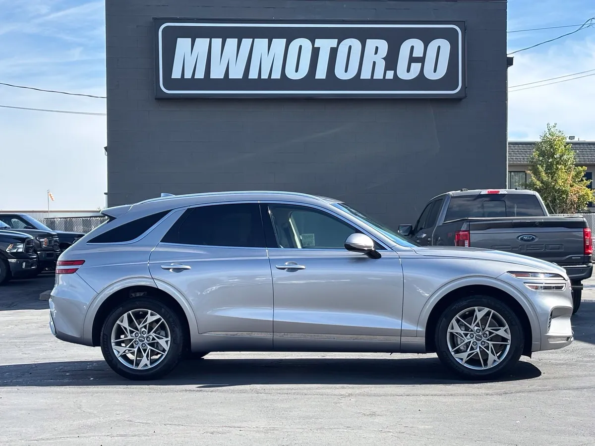 2025 Genesis GV70 2.5T