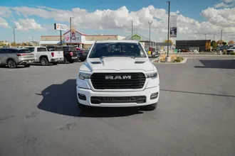 2025 Ram 1500 photo 2