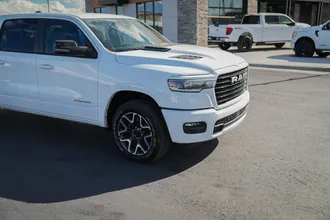 2025 Ram 1500 photo 3